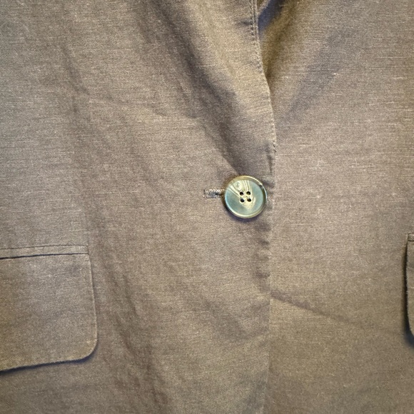 H&M Brown Blazer with Notched Lapels‎ and Relaxed Fit - Picture 2 of 7